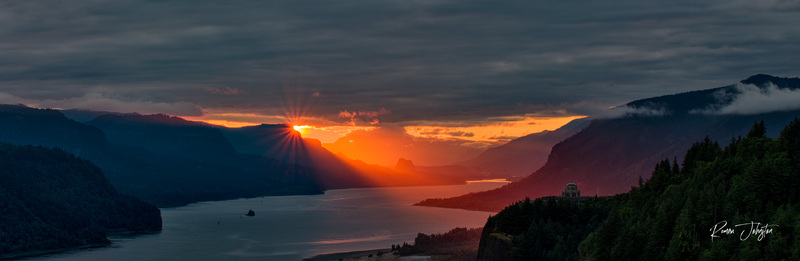 Gorge Sunburst Pano 1.jpg