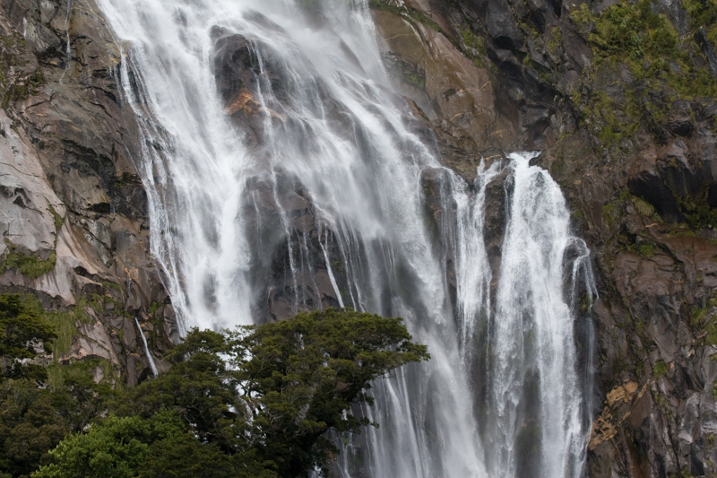 _MG_32901.jpg :: One of many falls at Milford Sound, New Zealand (A2:3) (LE3k)