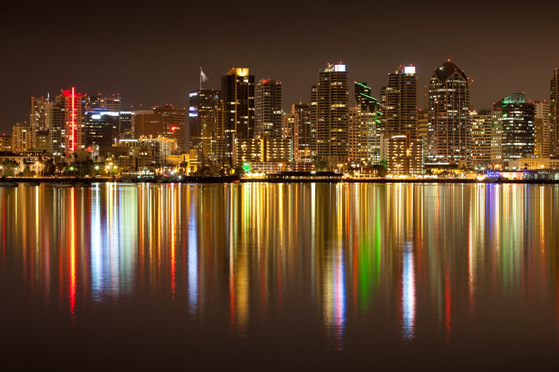 Embarcadero Illuminated-2.jpg :: Or take in the full view to enjoy the tailings of the lights reflections. (A2:3) (LE5k)