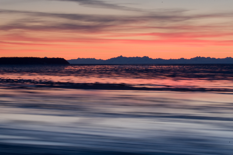 Iceberg sunset1.jpg :: Swift moving ice chunks in the foreground & wispy sunset in the backgound, Anchorage, AK (A2:3) (LE3k)