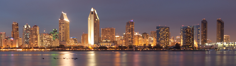 San Diego Night Scene Panoramic-2.jpg :: The view in panorama fills some spaces well. (LE5k) (A1:4)