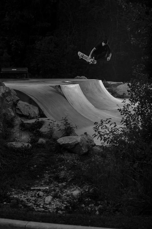 ralphie_65U7107(1).jpg :: Skater: Glenn Rowley  Locaton: Nelson, BC  Photo: Ralphie
