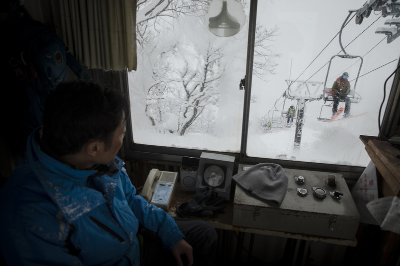 ralphie_65U7736.jpg :: Skier: Mike Henitiuk  Location: Hakuba, Japan  Photo: Bryan Ralph