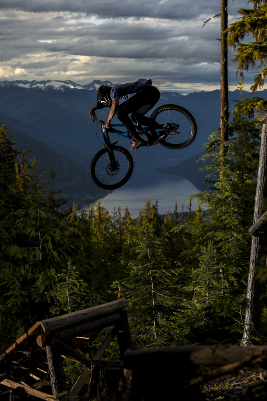 ralphie_I1A0954(1).jpg :: Rider: Russ Fountain  Location: Nelson BC  Photo: Bryan Ralph