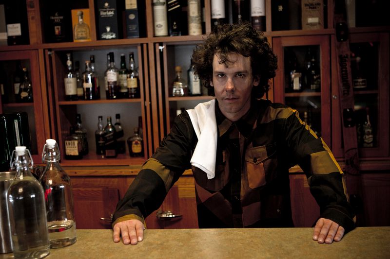 ralphie_U5C1445.jpg :: Tanner Rainville tending bar @ Great Canadian Heliskiing