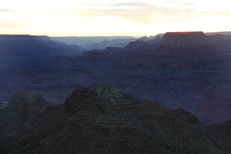 Grand Canyon at dusk.jpg :: OLYMPUS DIGITAL CAMERA         