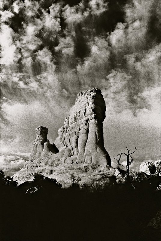 rocky butte Arches NP.jpg
