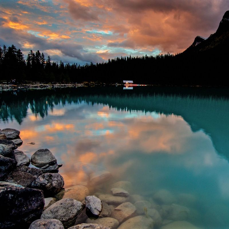 Sunrise on Lake Louise.jpg