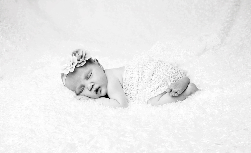 ellieharbornewbie-63bw(1).jpg
