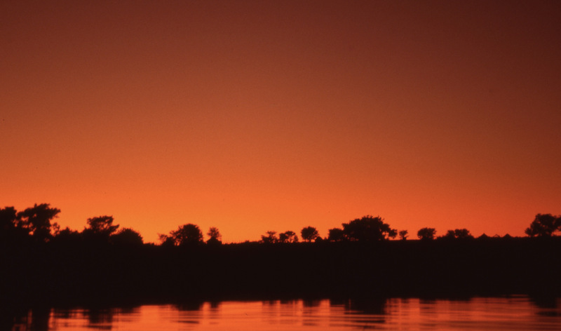 klm499.jpg :: Sunset over the Okavanga/Actual Colors