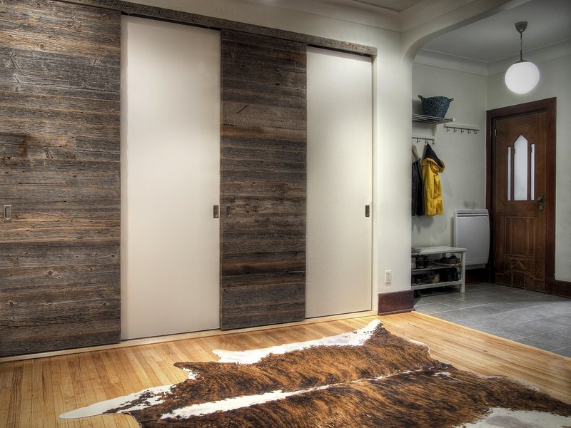 New front entrance closet and entry area.jpg