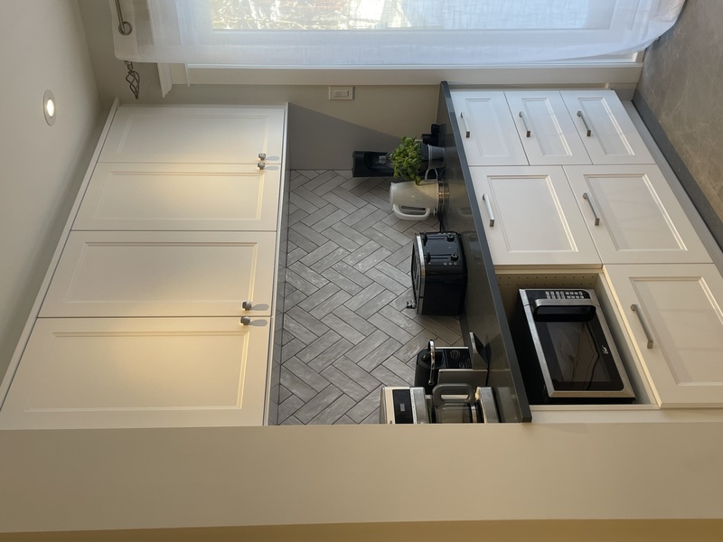 Appliance counter.jpg