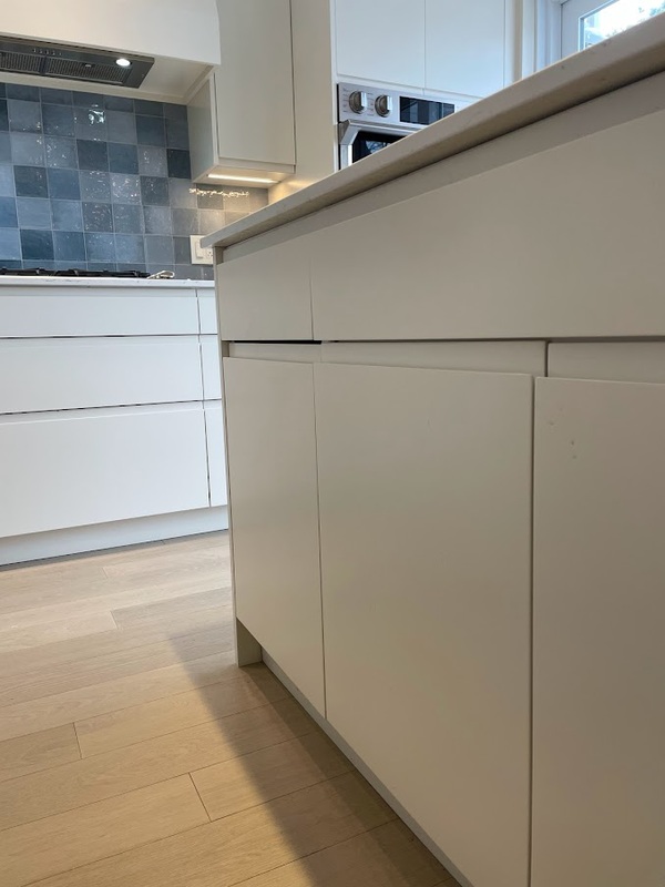 integrated handles.jpg