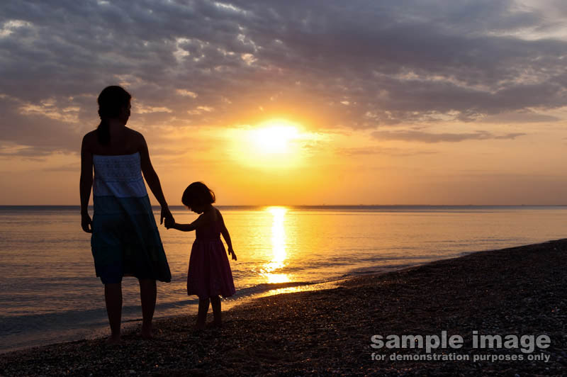 sillouettes-sp-014.jpg :: silouettes of a family