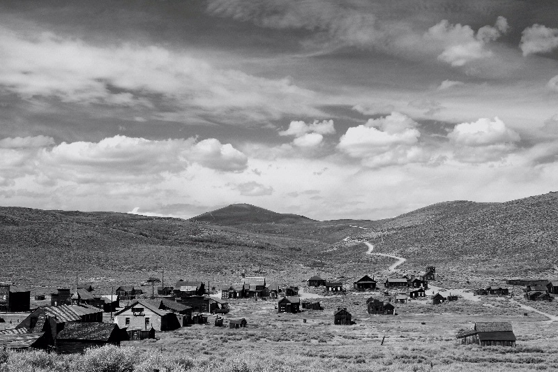 Back Road to Bodie.jpg