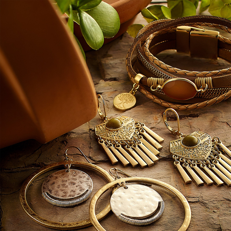 jewlery social post .jpg