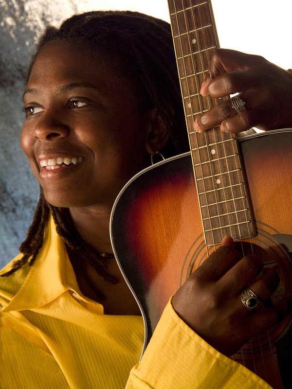 Ruthie Foster.jpg