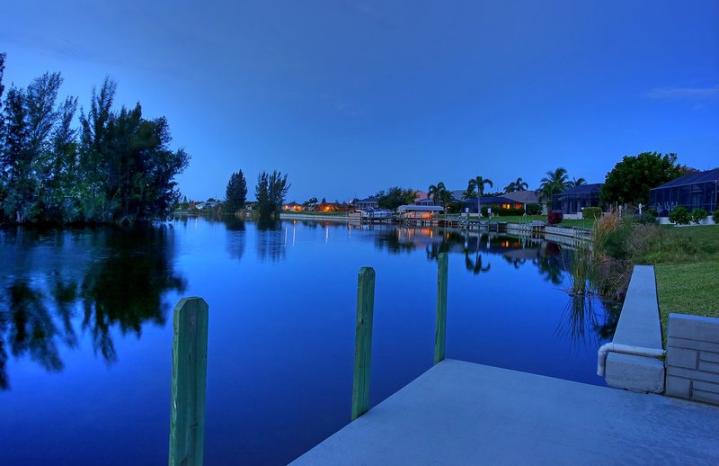 Morning on the Faye Canal.jpg