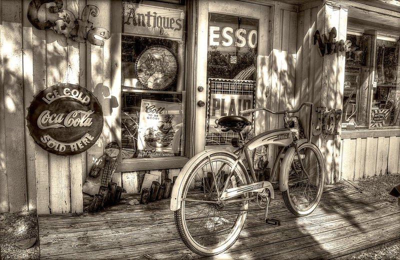 Sanibel Antiques.jpg