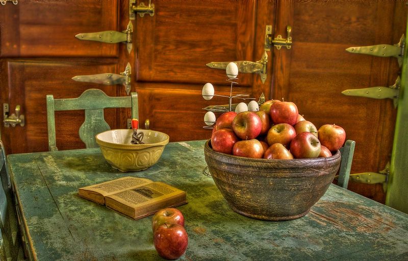 The Apple Table.jpg