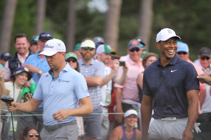 Tiger Woods with Justin Thomas.jpg