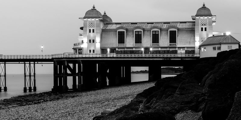 DSC_0420_20x10.jpg :: Penarth Pier (B/W)