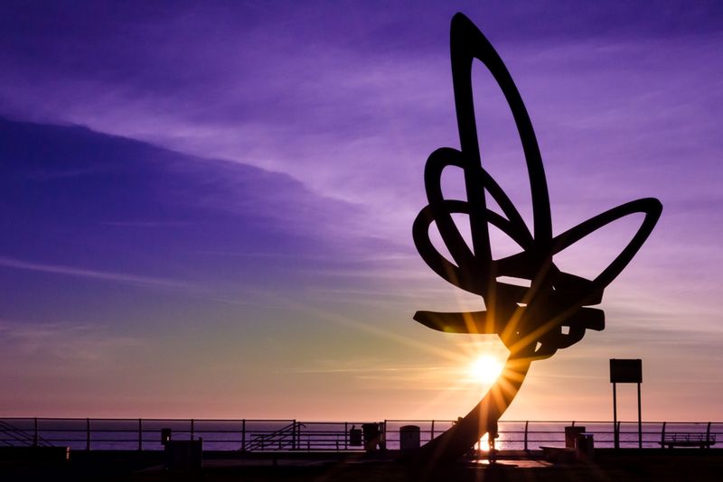 DSC_6411-4.jpg :: Sun Star & Kitetail Sculpture, Aberavon