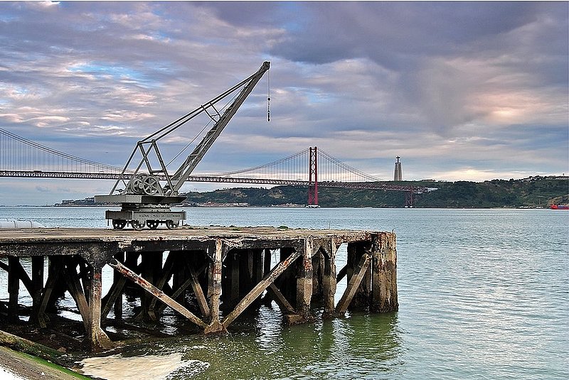 Old pier in the old factory of electricity in Lisbon.jpg