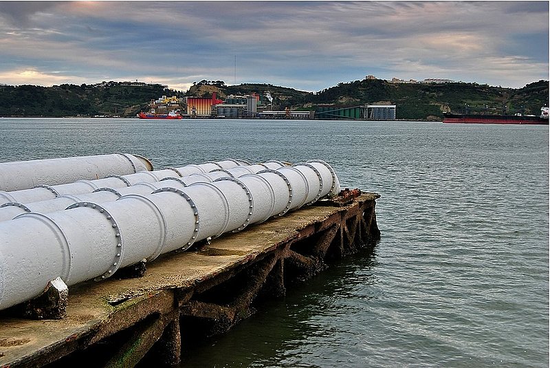Pipes for water in the old factory of electricity in Lisbon.jpg