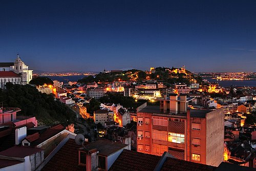 Lisbon - Church of Graca and St Jorge Castel.jpg