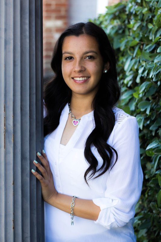 erykas graduation pictures.jpg