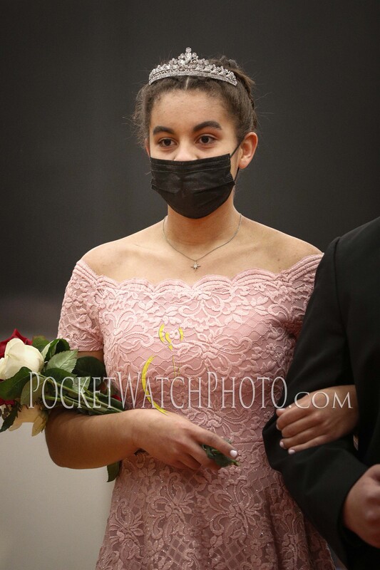 013122DEHS- 012.jpg :: Dover-Eyota SbnoBall Coronation 2022