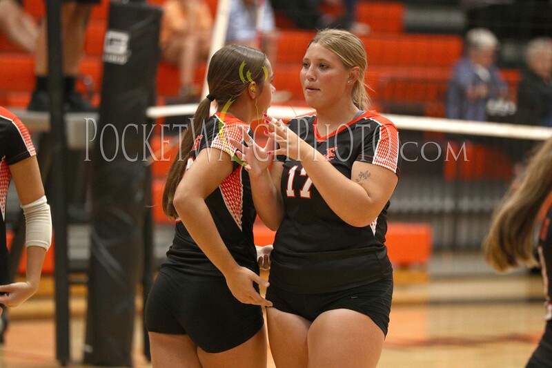 092525HSVB - 018.jpg :: Pine Island at St. Charles Volleyball 2025