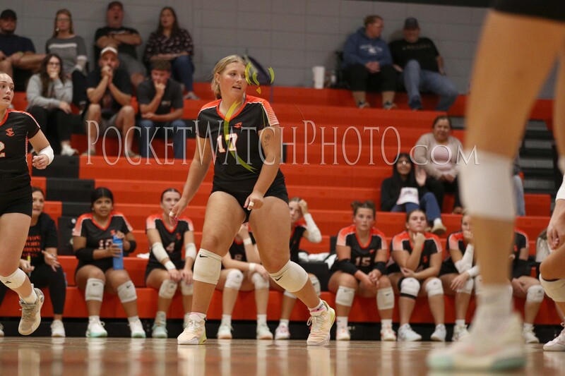 092525HSVB - 074.jpg :: Pine Island at St. Charles Volleyball 2025