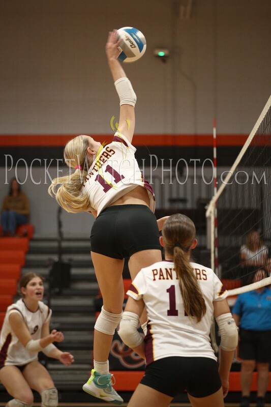 092525HSVB - 087.jpg :: Pine Island at St. Charles Volleyball 2025