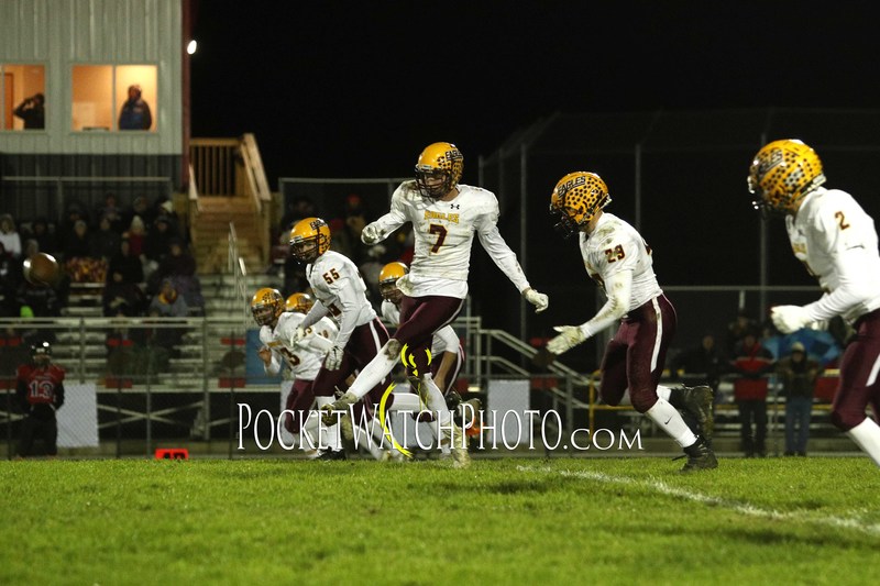 102219HSFB - 109(1).jpg :: Dover-Eyota at Lewiston-Altura Football 2019