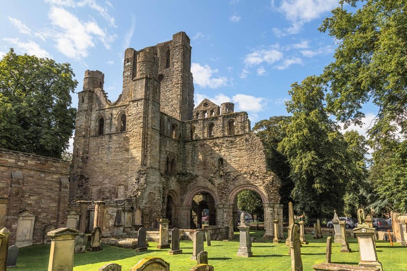 Kelso Abbey Borders.jpg