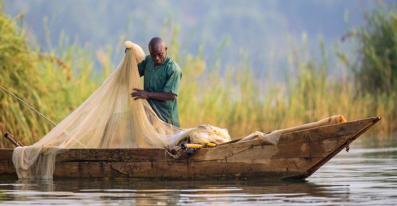 pescadores_AD4A5569.jpg :: Fisherman in Lake Kivu, Cyangugu - Rwanda.