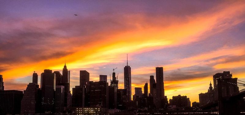 Manhattan at dusk.jpg