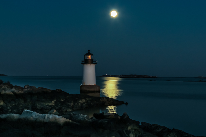 Winter Island Light under the Moon-9609(1).jpg