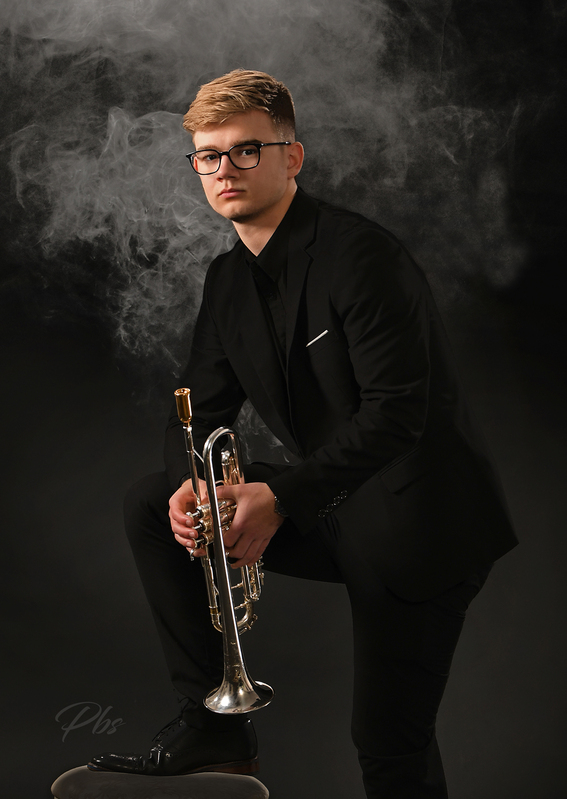 Outdoors 51 ret(1).jpg