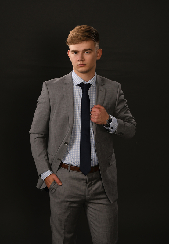 Outdoors 76 ret(2).jpg