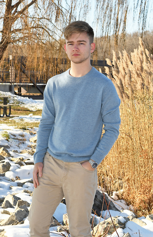 Outdoors 95 cropped 2(1).jpg