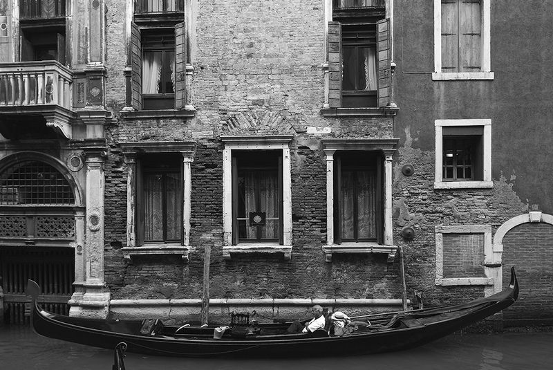 Venice2056bw.jpg