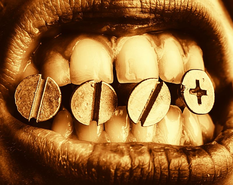 mouth0135cop.jpg