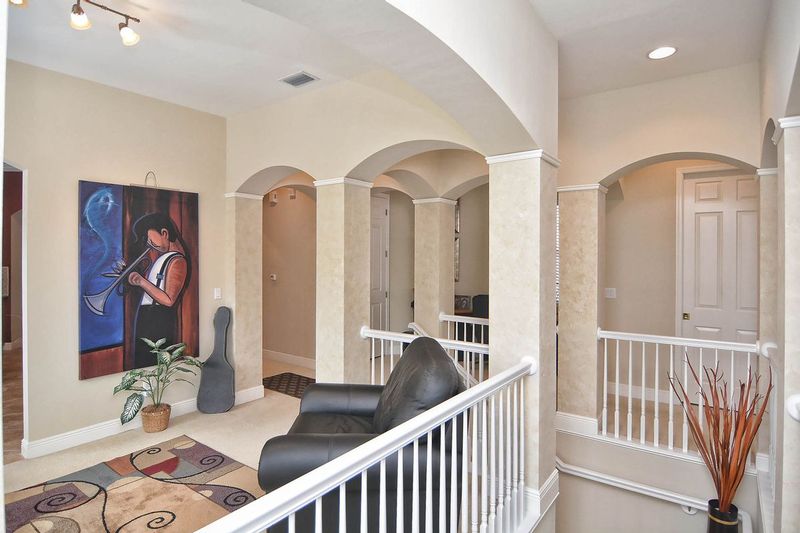 196_Condo.jpg