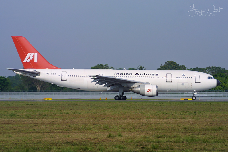 vt-evd.jpg :: Indian Airlines, Airbus A300, Singapore