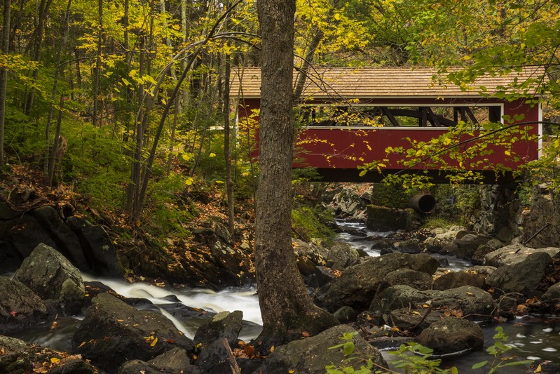 2M0A4617_southbury covered bridge.jpg