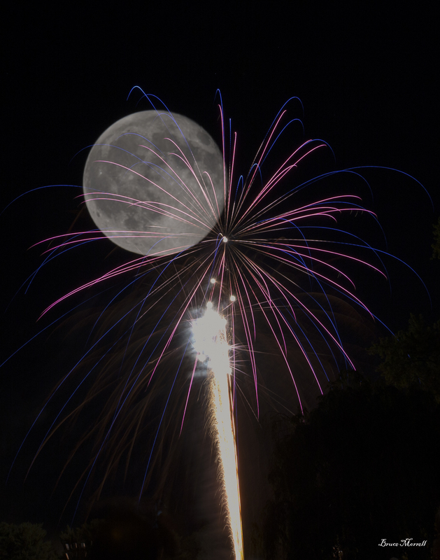 Fireworks_005_vertical.jpg