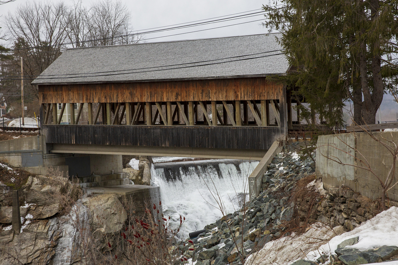 Quechee Covered Bridge_576A2225 8x12 12x18 16x24 20x30 24x36.jpg